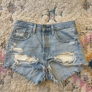 Levi’s women’s 501 high rise shorts size 26